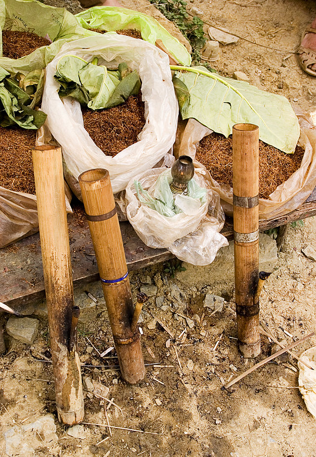 Điếu cày,thuốc lào